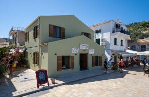 Casa Mare e Olio byAbout Paxos