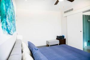 2bdroom with 2 big pool access