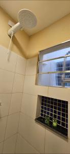 Quarto 100m da praia Pereque