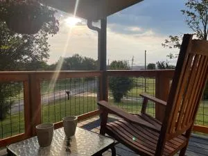 Charming Family Lakeview Cottage 3 min to lake - 丹德里奇 Charming Family Lakeview Cottage 3 min to lake - 丹德里奇