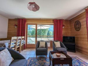 Appartement 3 pièces avec terrasse et garage, proche ski, La Clusaz - FR-1-459-100