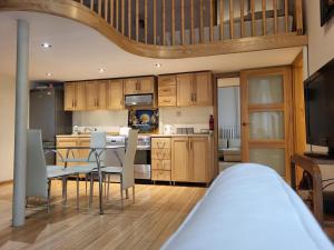 Dwupoziomowy Apartament Hoża - Hotel 4 stelle a Varsavia
