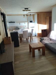 Appartements Petit nid au coeur des pins ! : photos des chambres