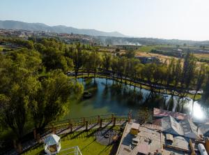 El LAGO HOTEL by Luoxo