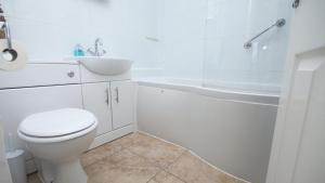 37A Medmerry Park 2 Bedroom Chalet