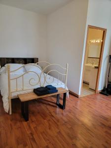 Appartements Logements A 2 PETITS PAS : photos des chambres