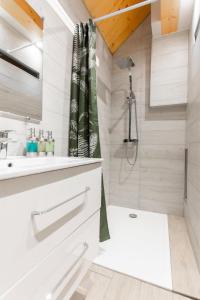 Sejours chez l'habitant Chalet Like Upstairs Private Suite : photos des chambres