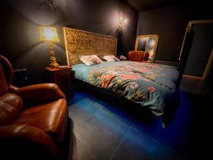 Love hotels Loveroom avec jacuzzi 01 : photos des chambres