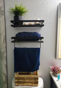 Private room in quiet neighbourhood