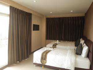 KS HOUSE
