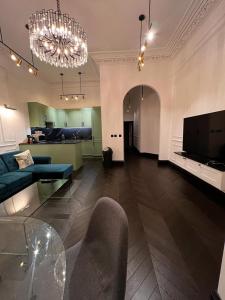 Earls Court Luxe Apartment