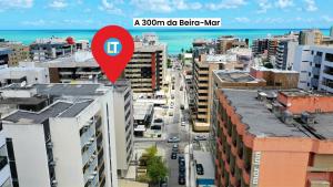obrázek - EDF SEVILHA - Apartamento com 1 suíte climatizada e 2 Banheiros, Sala Climatizada a 300 metros da Beira-Mar de Ponta Verde - EXCELENTE LOCALIZAÇÃO