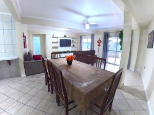 124 - Apartamento 3 dormitórios condomínio fechado