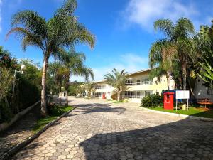 124 - Apartamento 3 dormitórios condomínio fechado