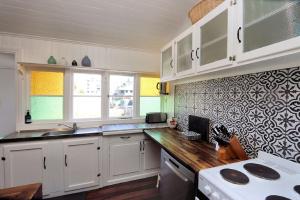 Pandanus House