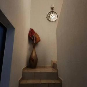 3 bedroom townhouse w garage blocks from the beach