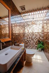 Neo Bintang Bungalow Cafe and Pool