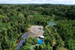 Leisure Homestay - Pool, Boating, Zipline, Home Food, Estate