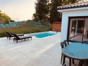 La Peyrelade Piscine & Spa - 马尔萨克