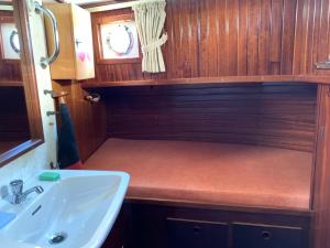 Bateaux-hotels Cozy Sailing Yacht for 4 Guests : photos des chambres