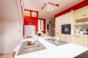 Leonardo Academy in 5 - Parcheggio Gratis - laghi & Wi-FI