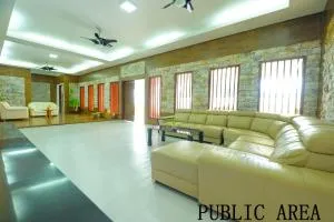 Mersing Maple Villa - 任罗宏