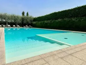 Lorry Living Luxury, Bohemian Apartment - Cavaion Veronese