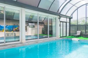 Luxurious Villa Marly II piscina climatizada