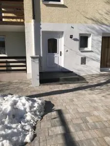 Unterkunft in Wiesent für Handwerker-/Monteure Berufsreisende - Aholfing