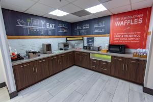 Hampton Inn & Suites Denton