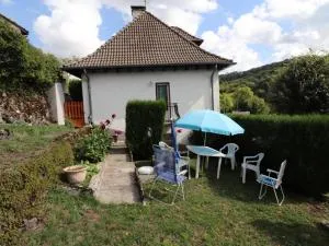 Gîte confort à Giou de Mamou, 4 pers, proche Aurillac, jardin clos, animaux acceptés, toutes charges incluses - FR-1-742-238 - Raulhac