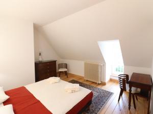 Maisons de vacances Gite Riom-es-Montagnes, 4 pieces, 6 personnes - FR-1-742-361 : photos des chambres