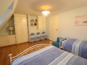 Maisons de vacances Gite Jou-sous-Monjou, 3 pieces, 4 personnes - FR-1-742-500 : photos des chambres