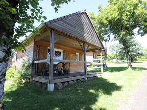 Maisons de vacances Gite Salers, 3 pieces, 4 personnes - FR-1-742-454 : photos des chambres