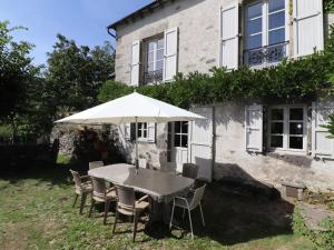 Maisons de vacances Gite Le Monteil, 3 pieces, 4 personnes - FR-1-742-495 : photos des chambres