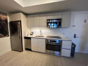 King size bed apmt in Miami with amazig views