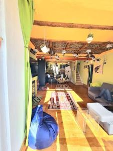 Journeymans Hideaway