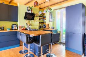 Journeymans Hideaway