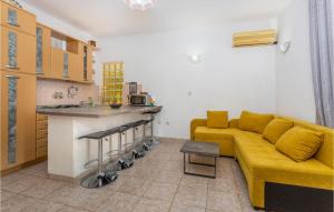 Awesome Apartment In Malinska With Wifi