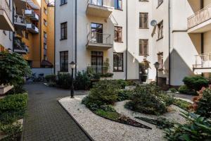 City of the Kings-Edith