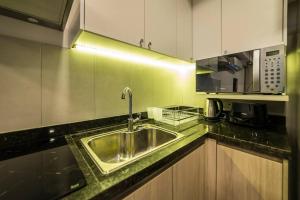 3B - Chateau Tower A 30m del Shopping