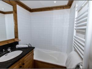 Appartements Appartement Val-d'Isere, 3 pieces, 8 personnes - FR-1-518-89 : photos des chambres