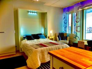 To LuxStudio KARNEOLI From Helsinki Airport 6 min, to City 27min, Free Parking in Kivistö