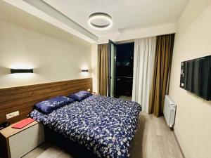 Crystal Loft Apartment Block A 411