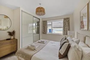 Modern Homely 3 bed in Central Plymouth w parking - Mannamead