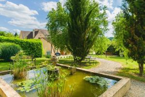 B&B / Chambres d'hotes La Barde Montfort, votre maison d'hotes a 4 kms de Sarlat Dordogne : photos des chambres