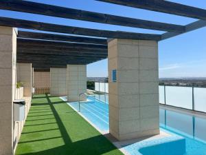 GATU PREMIUM Marismas, terraza, parking, piscina común y aire acc , " Preferente mayores de 25 años y familias "
