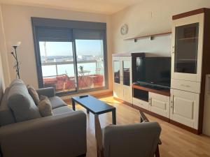 GATU PREMIUM Marismas, terraza, parking, piscina común y aire acc , " Preferente mayores de 25 años y familias "