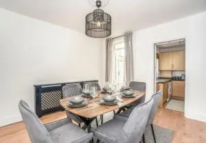 Bluewater View 3 Bedroom Townhouse, Great for contractors - Crayford