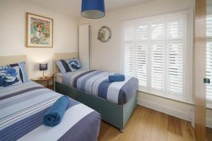 Impeccable 3 bed 2 bath Central Cowes Cottage